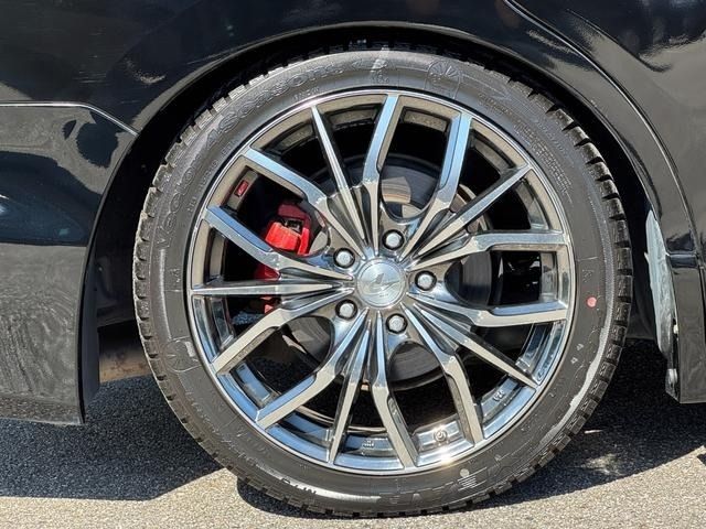 TOYOTA VOXY HYBRID 2015