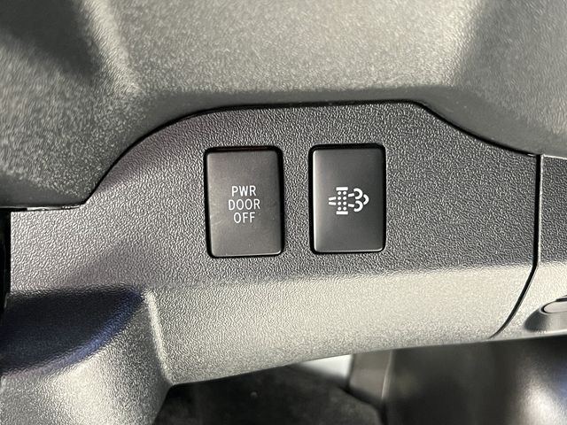 TOYOTA HIACE van 4WD 2022