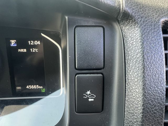 TOYOTA HIACE van 4WD 2022