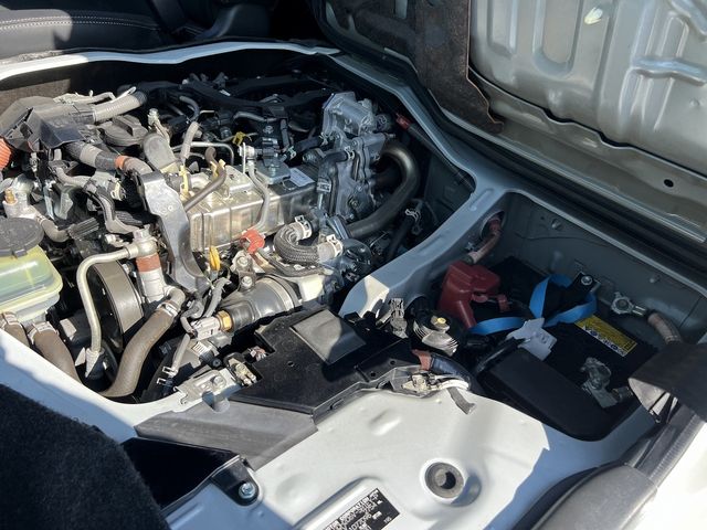 TOYOTA HIACE van 4WD 2022