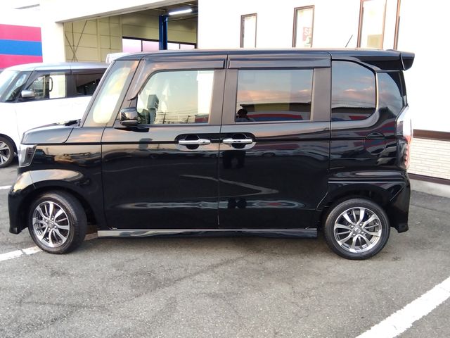 HONDA N BOX CUSTOM 2021