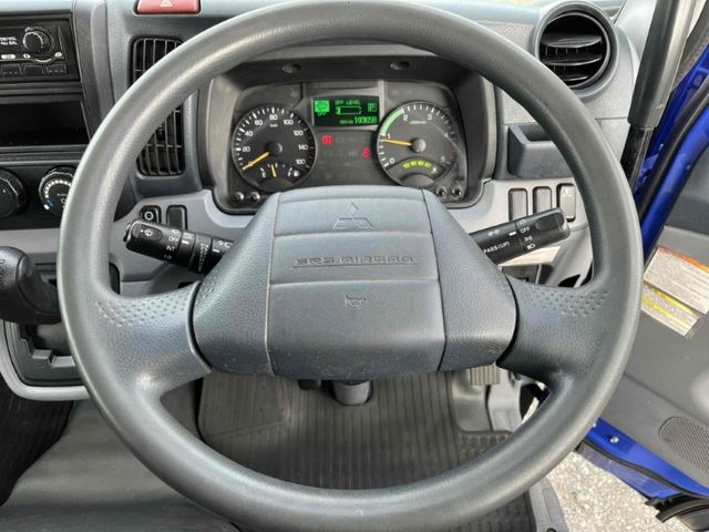 MITSUBISHI CANTER 2013