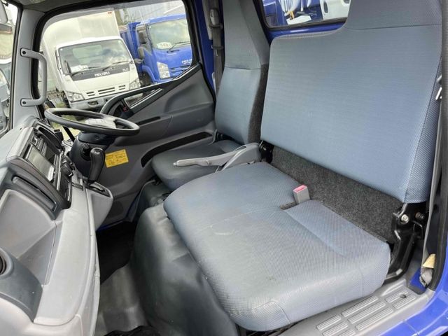 MITSUBISHI CANTER 2013