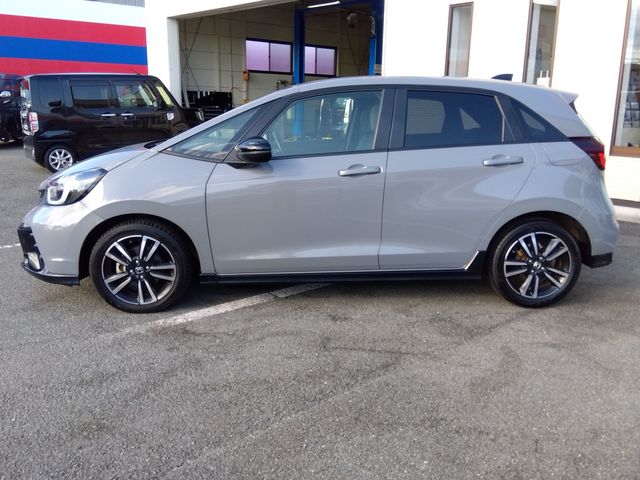 HONDA FIT e:HEV 2022