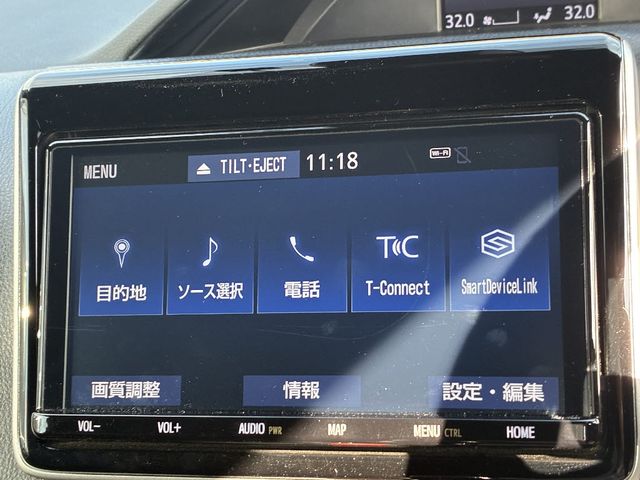 TOYOTA NOAH 4WD 2019