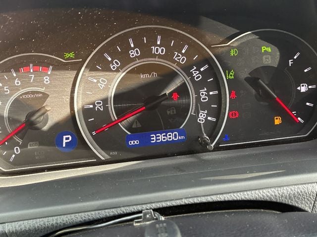 TOYOTA NOAH 4WD 2019