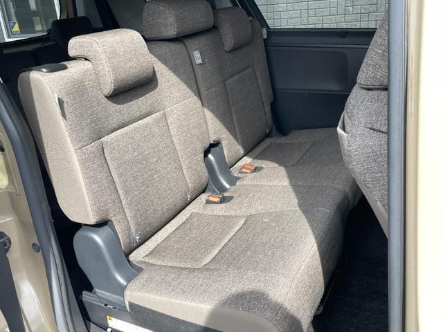 TOYOTA SIENTA HYBRID 2023