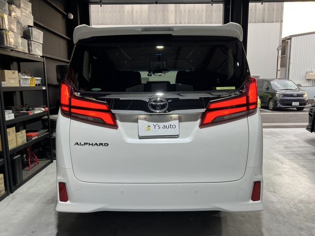 TOYOTA ALPHARD 4WD 2022