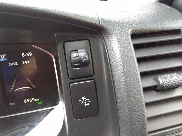 TOYOTA HIACE van 4WD 2022