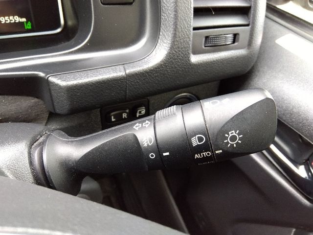 TOYOTA HIACE van 4WD 2022