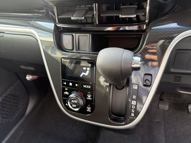 DAIHATSU MOVE CUSTOM 4WD 2018