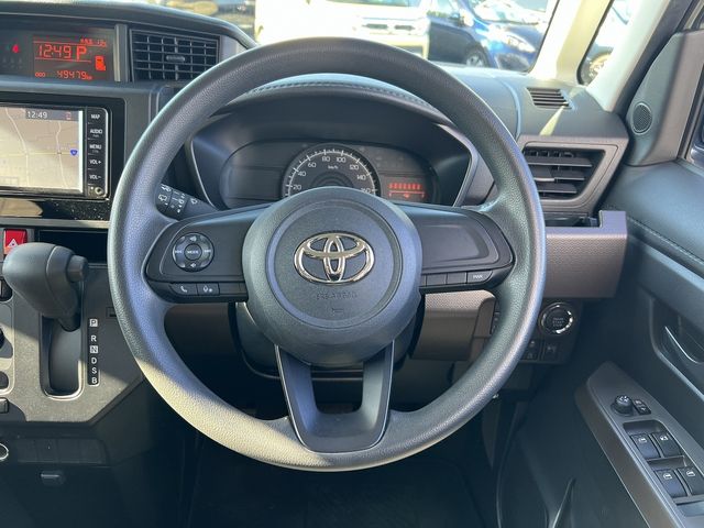TOYOTA ROOMY 2022