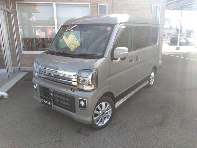 NISSAN NV100 CLIPPER RIO 4WD 2024