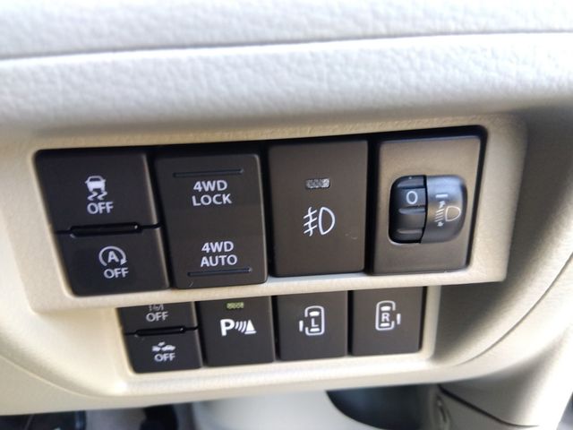 NISSAN NV100 CLIPPER RIO 4WD 2024