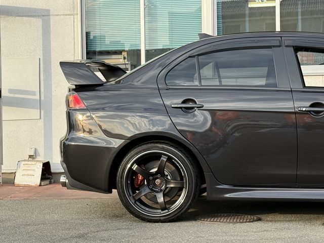 MITSUBISHI LANCER  4WD 2015