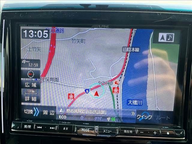 TOYOTA VELLFIRE 2013