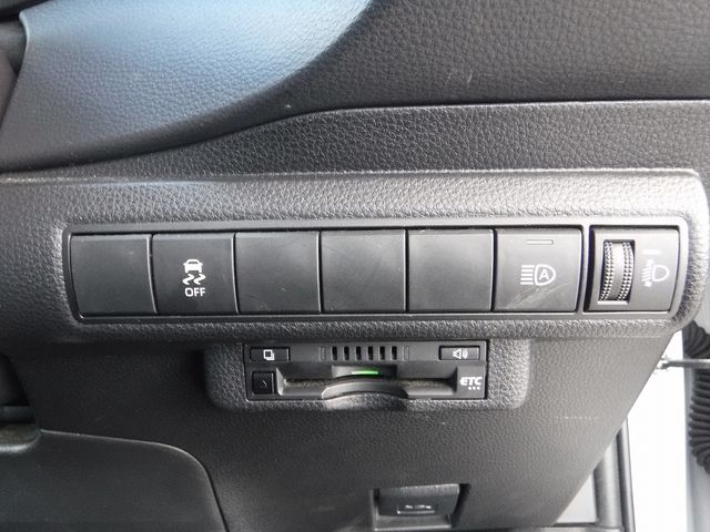 TOYOTA COROLLA TOURING HYBRID 4WD 2022