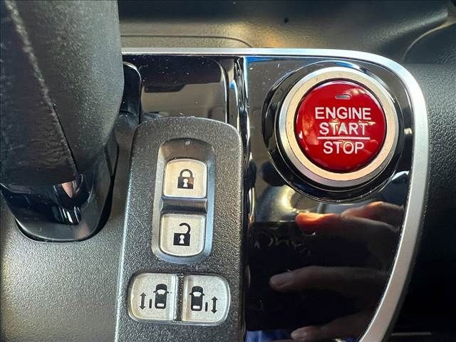 HONDA N BOX CUSTOM 2016