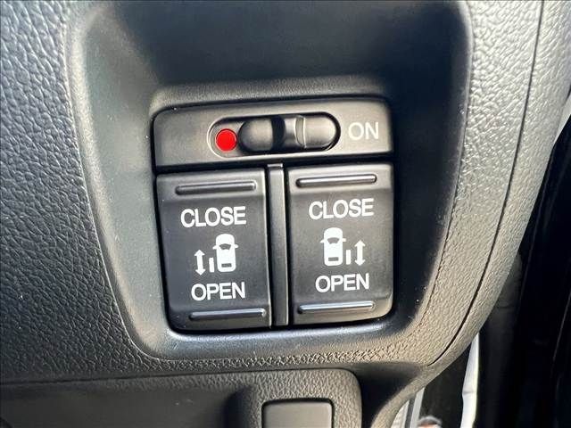 HONDA N BOX CUSTOM 2016