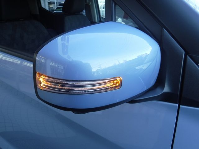 MITSUBISHI ek X EV 2022