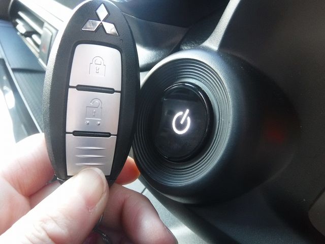 MITSUBISHI ek X EV 2022