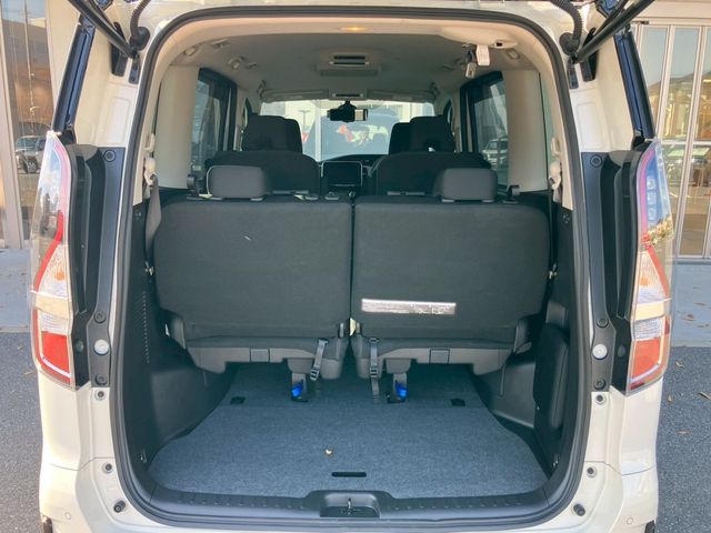 NISSAN SERENA  WG 2022