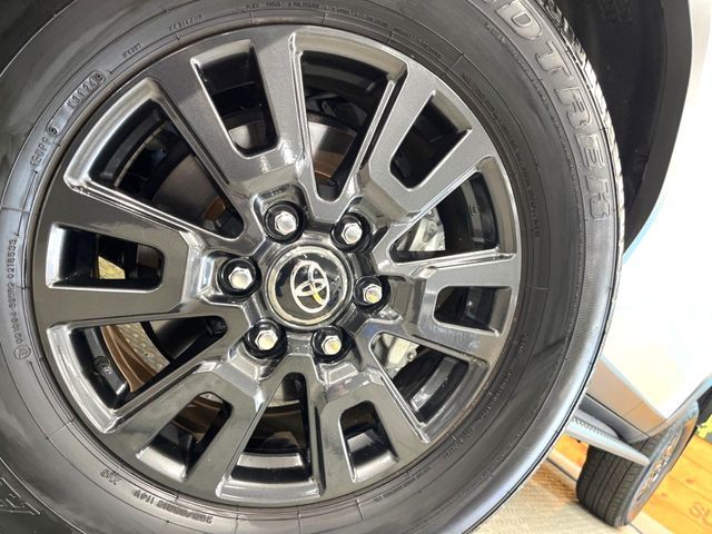 TOYOTA LANDCRUISER 250 2024