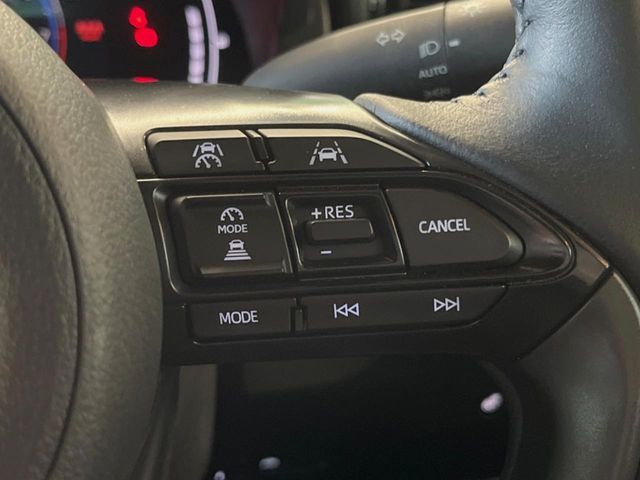 TOYOTA YARIS CROSS 2025