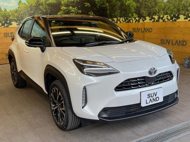 TOYOTA YARIS CROSS 2025