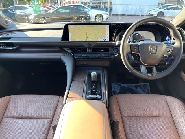 TOYOTA CROWN sedan hybrid 2025