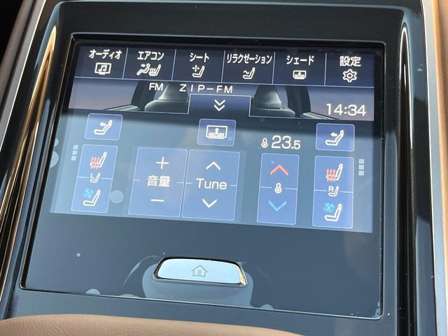 TOYOTA CROWN sedan hybrid 2025