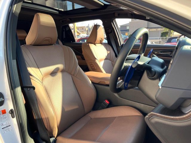 TOYOTA CROWN sedan hybrid 2025