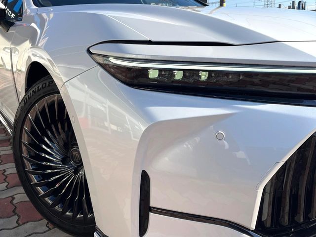 TOYOTA CROWN sedan hybrid 2025