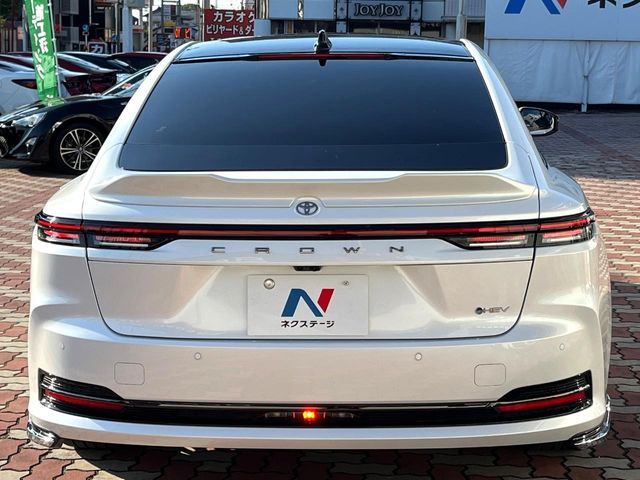 TOYOTA CROWN sedan hybrid 2025