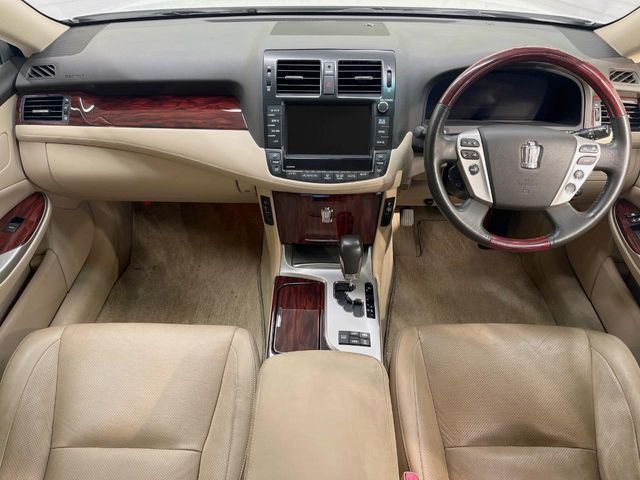 TOYOTA CROWN sedan hybrid 2011