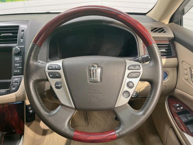 TOYOTA CROWN sedan hybrid 2011