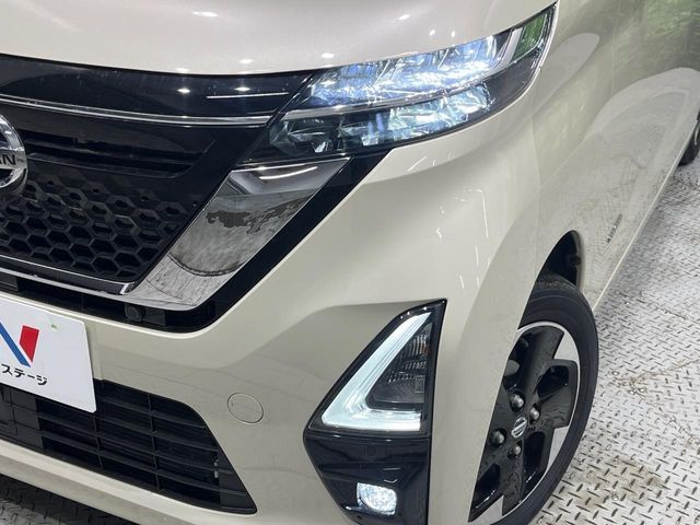 NISSAN ROOX 2020