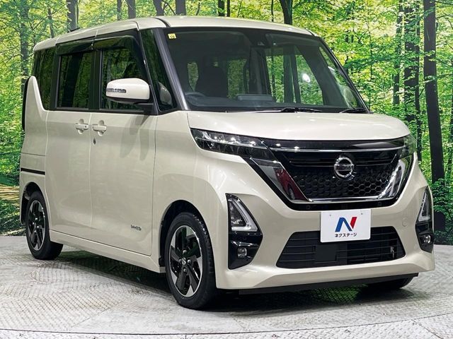 NISSAN ROOX 2020