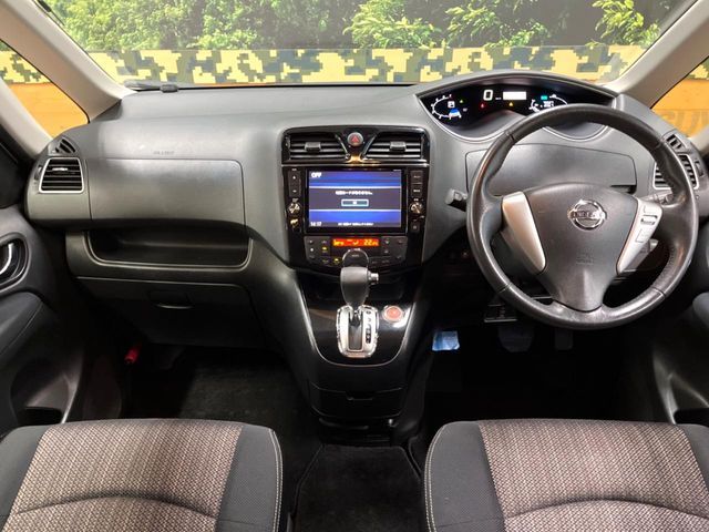 NISSAN SERENA  S-HYBRID 2014