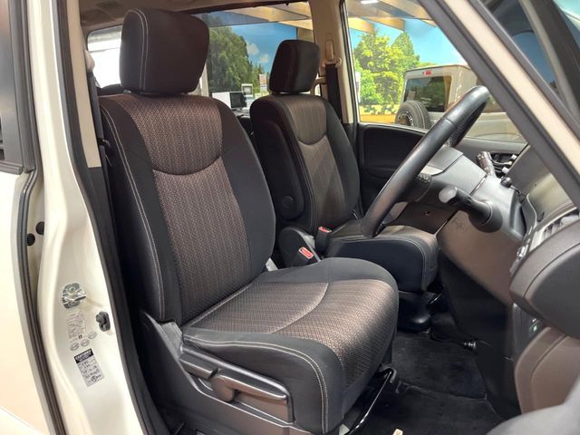 NISSAN SERENA  S-HYBRID 2014