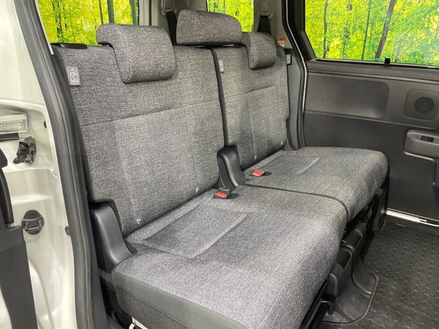 TOYOTA SIENTA HYBRID 2023