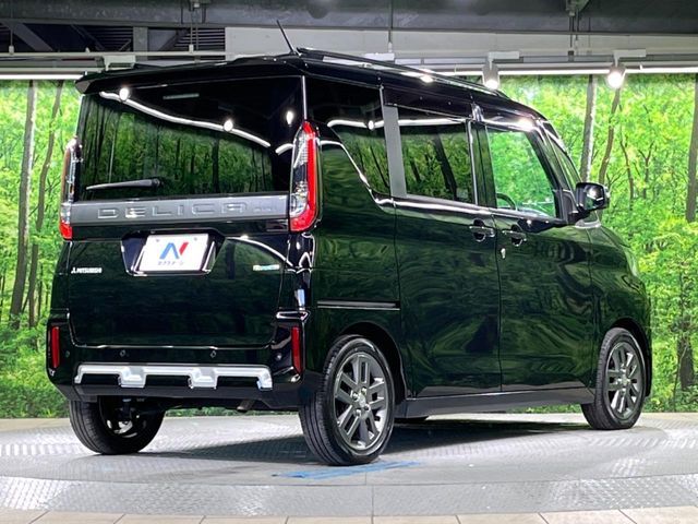 MITSUBISHI DELICA MINI 2024