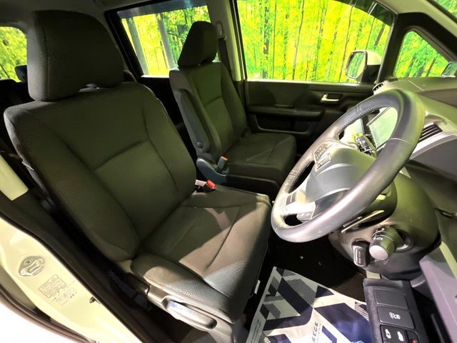 HONDA STEPWAGON SPADA 2013