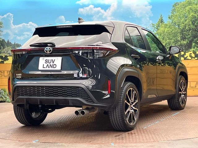 TOYOTA YARIS CROSS 2023