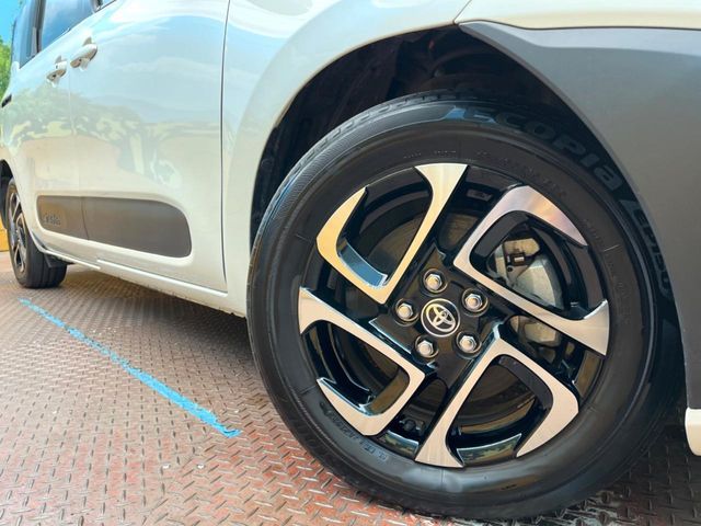 TOYOTA SIENTA HYBRID 2023