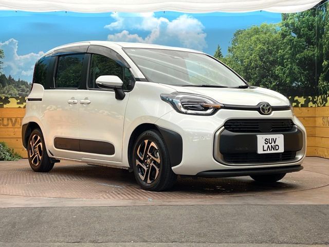 TOYOTA SIENTA HYBRID 2023