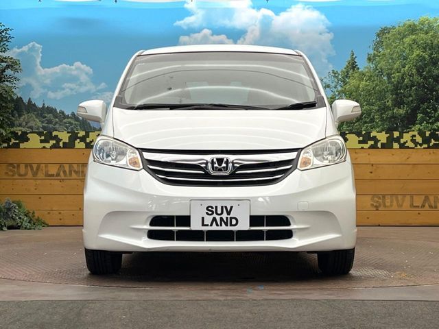 HONDA FREED 2013