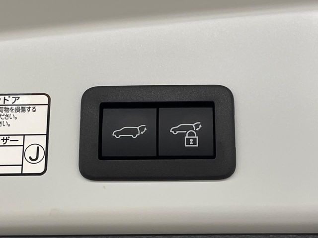 TOYOTA COROLLA CROSS HYBRID 2024