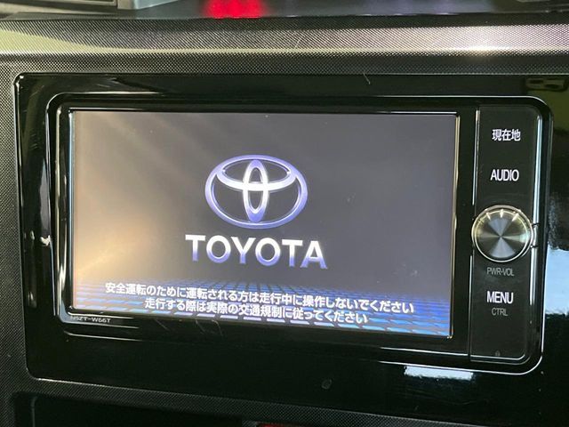 TOYOTA ROOMY 2017