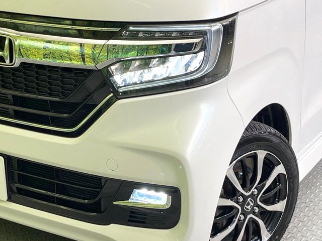 HONDA N BOX CUSTOM 2018